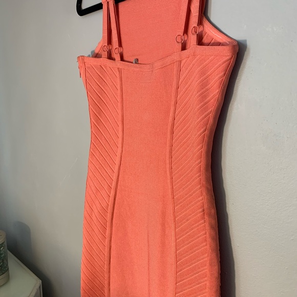 Any 2 dresses for 50 - Picture 7 of 8